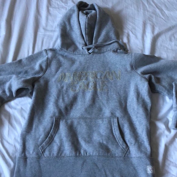 Assorted bundle of sweaters and hoodies - Picture 7 of 9